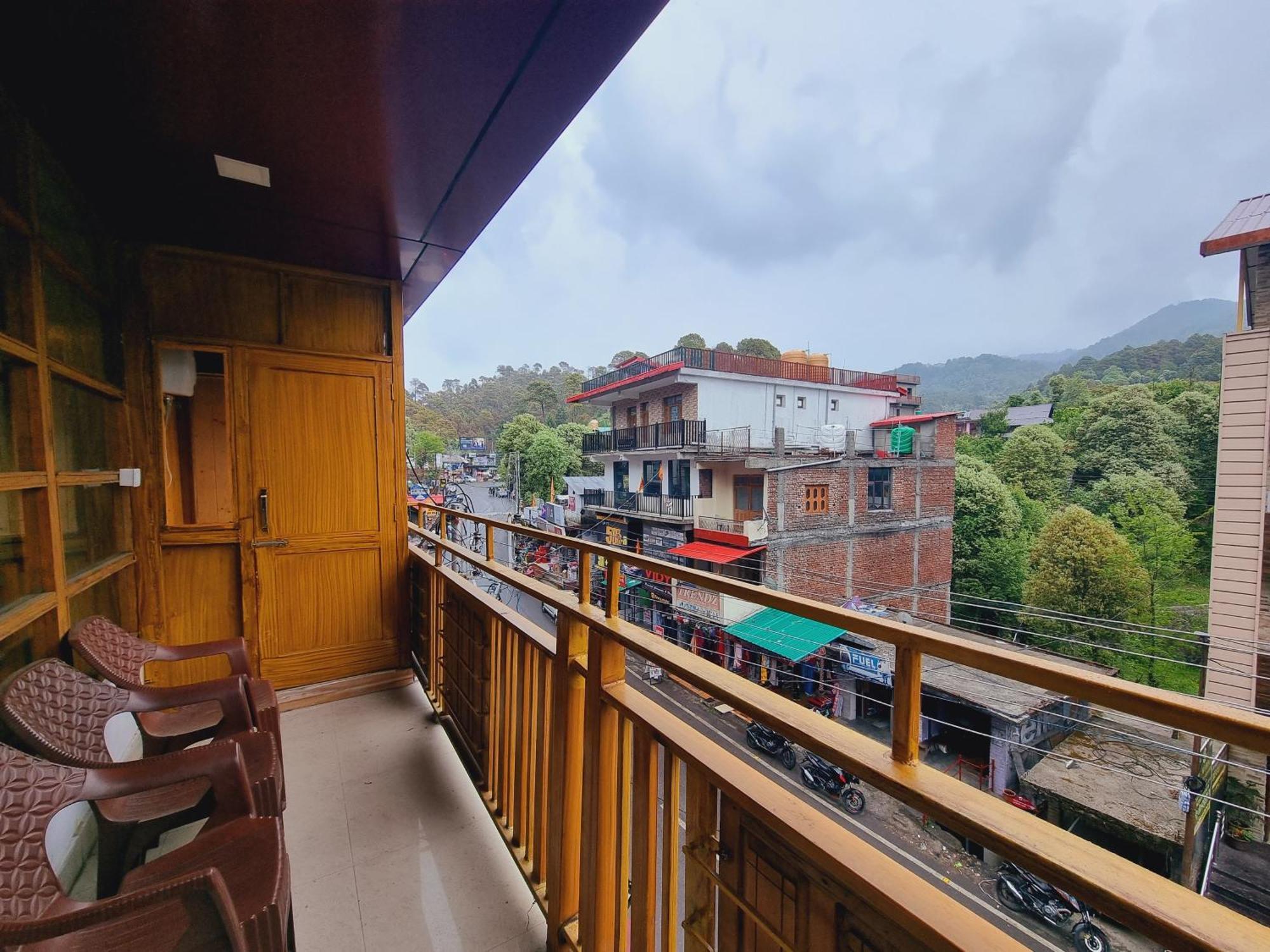 Wow Hotels Green View Dalhousie Exterior photo