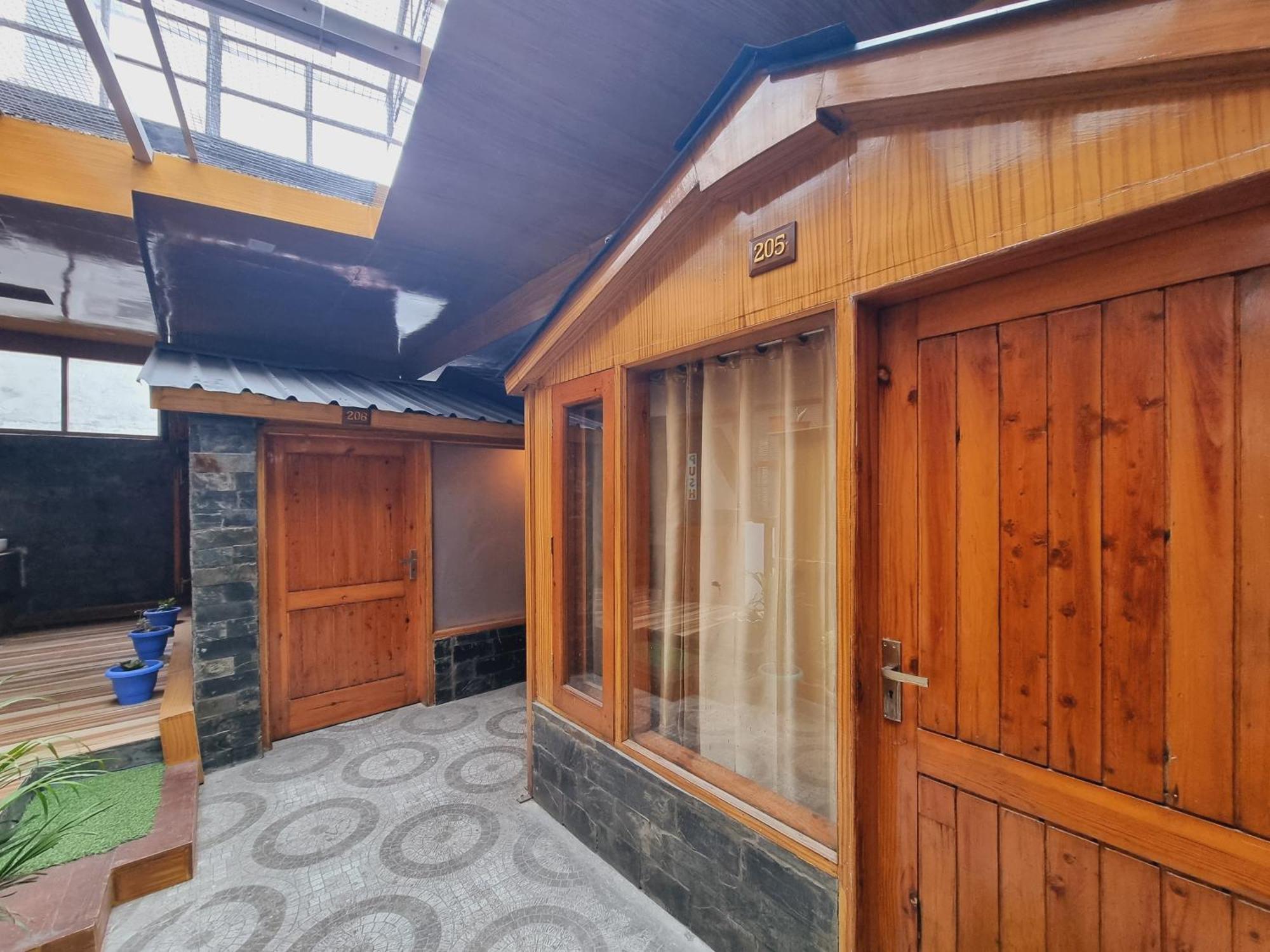 Wow Hotels Green View Dalhousie Exterior photo