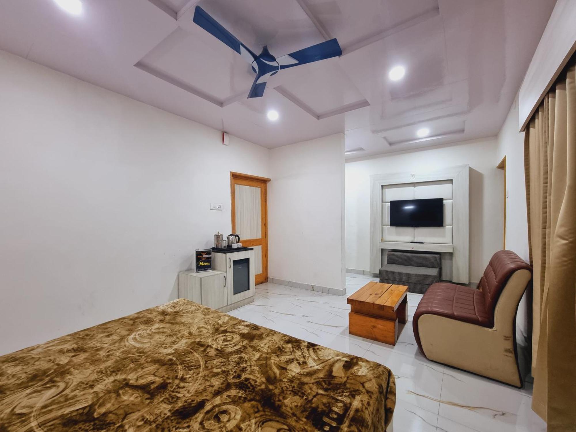 Wow Hotels Green View Dalhousie Exterior photo